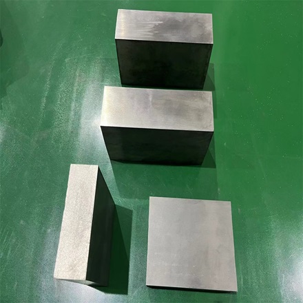 TUNGSTEN CARBIDE PLATE